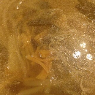 小松菜ともやしと干貝柱の中華スープ